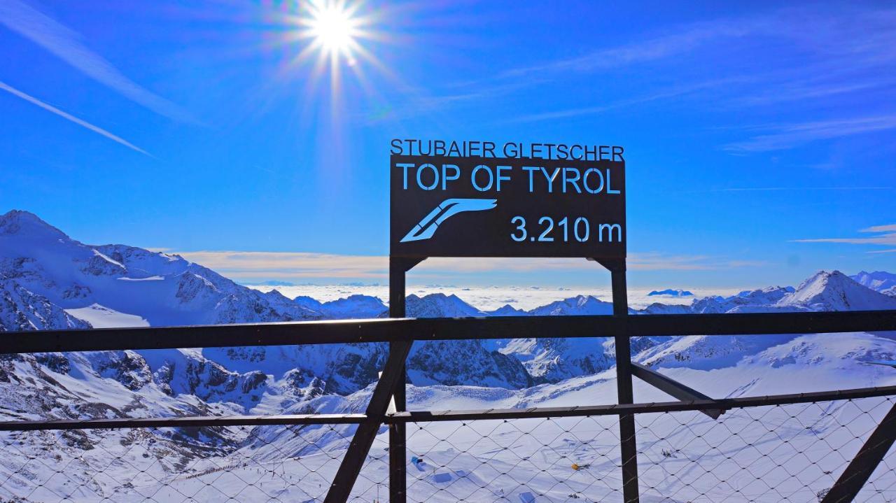 Hotel Montana Telfes im Stubai Buitenkant foto