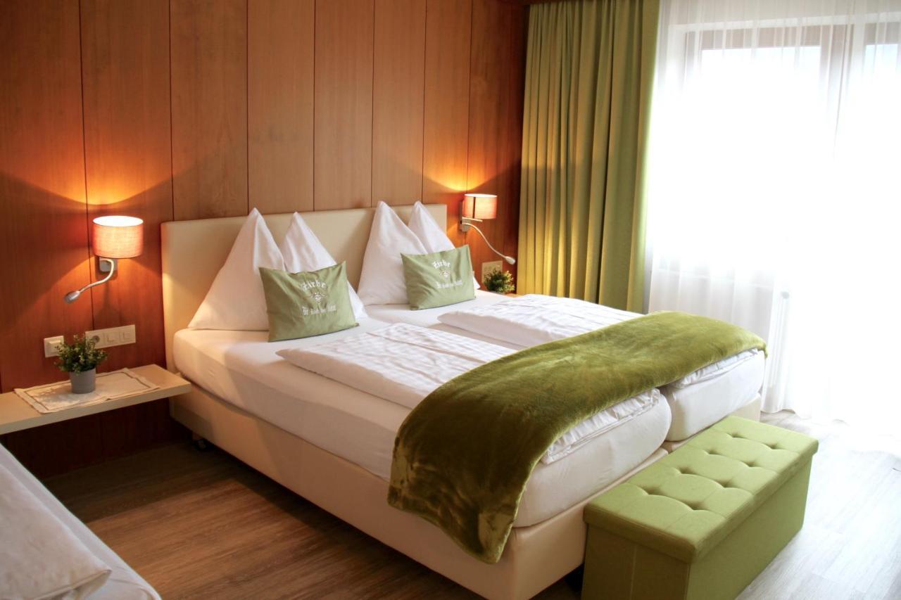Hotel Montana Telfes im Stubai Buitenkant foto